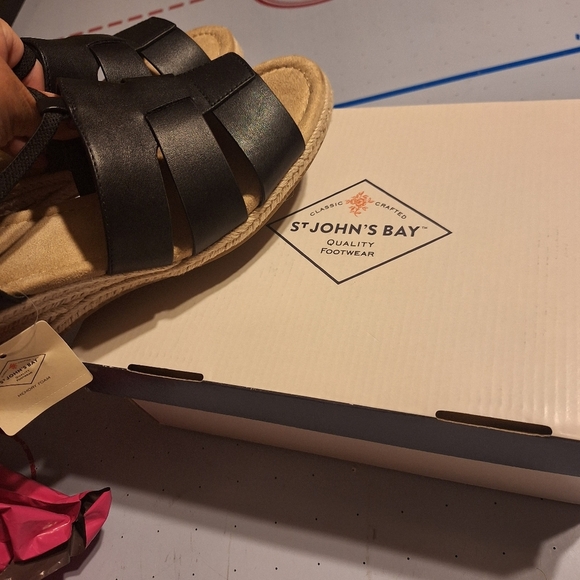 New With Box St John's Bay Chic Black  Sandals with Ankle Strap. Size 10 M - Picture 5 of 5